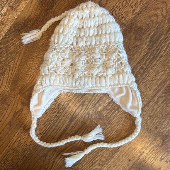 SALE 2/25 Woven Wool, Fleece Lined Beanie - Off White - Picture 1 of 6